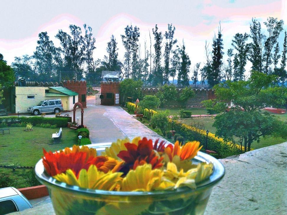 Swaraj Resorts Bharatpur Εξωτερικό φωτογραφία