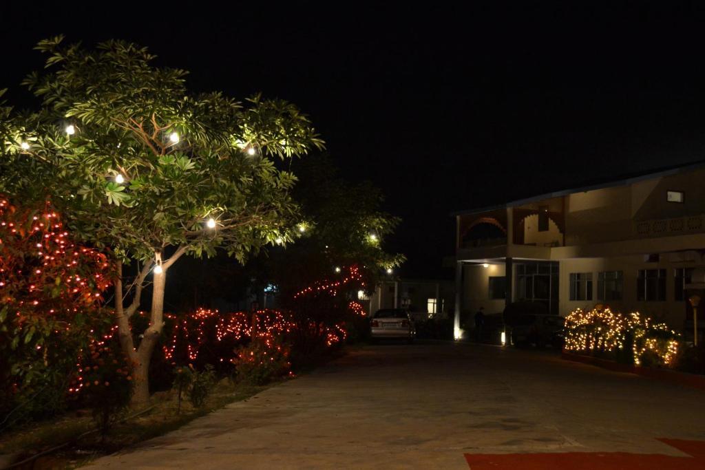 Swaraj Resorts Bharatpur Εξωτερικό φωτογραφία