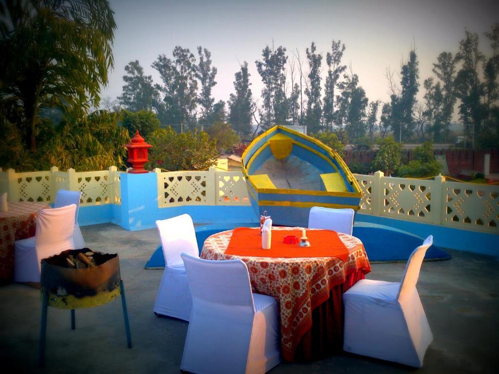 Swaraj Resorts Bharatpur Εξωτερικό φωτογραφία