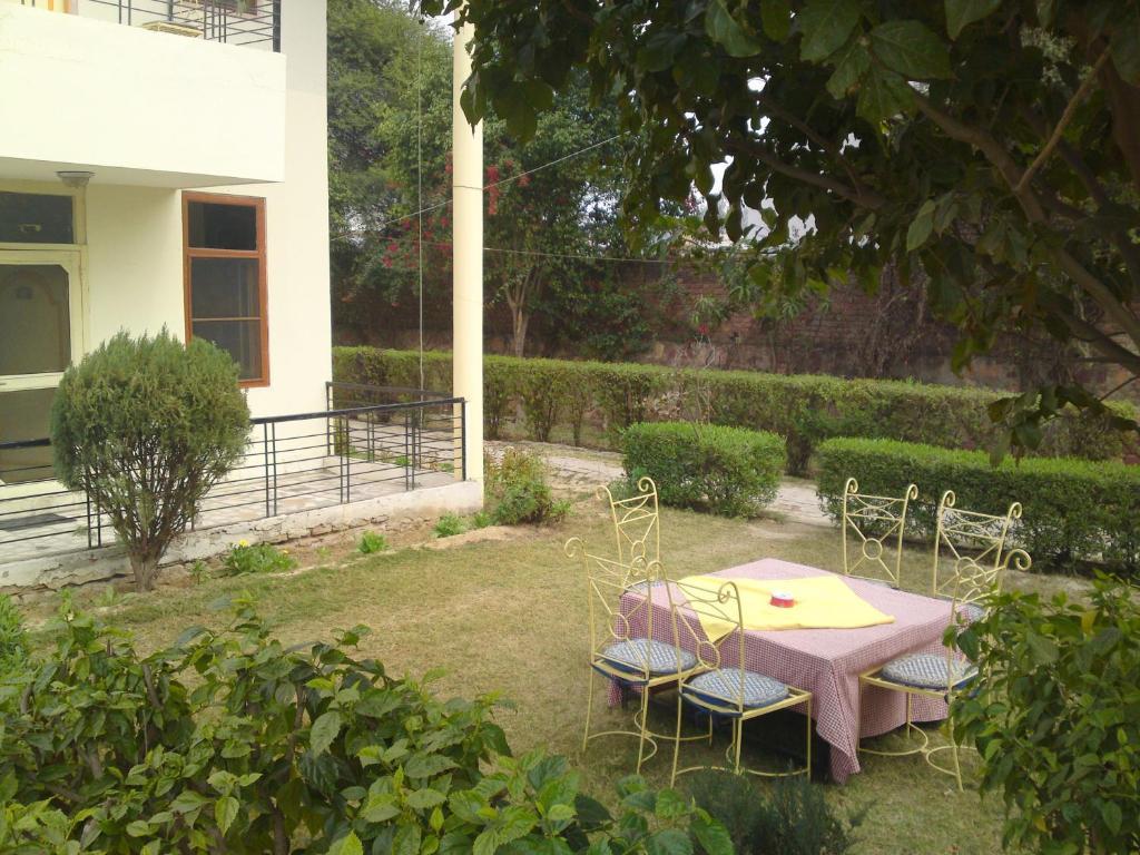 Swaraj Resorts Bharatpur Εξωτερικό φωτογραφία
