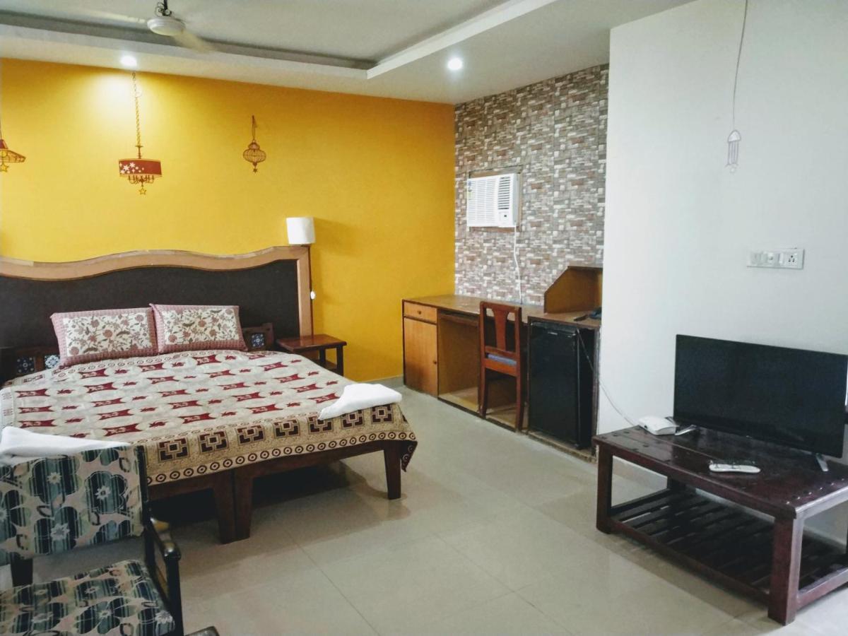 Swaraj Resorts Bharatpur Εξωτερικό φωτογραφία