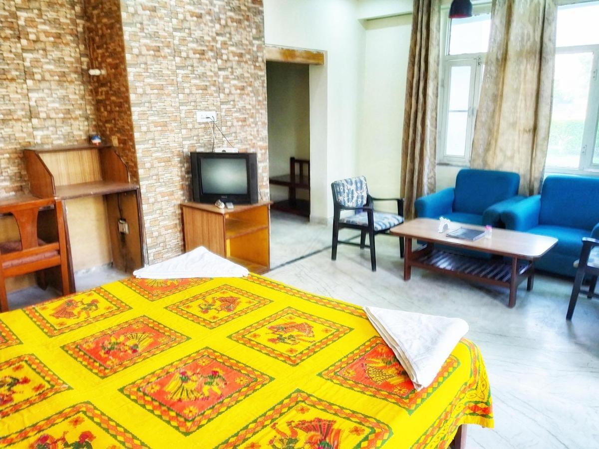 Swaraj Resorts Bharatpur Εξωτερικό φωτογραφία