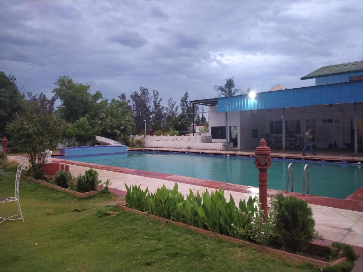 Swaraj Resorts Bharatpur Εξωτερικό φωτογραφία