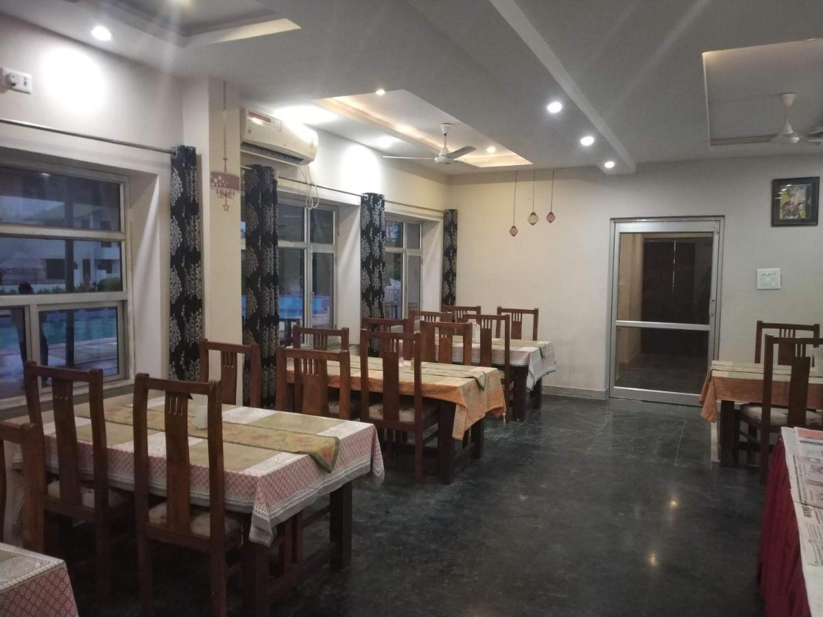 Swaraj Resorts Bharatpur Εξωτερικό φωτογραφία