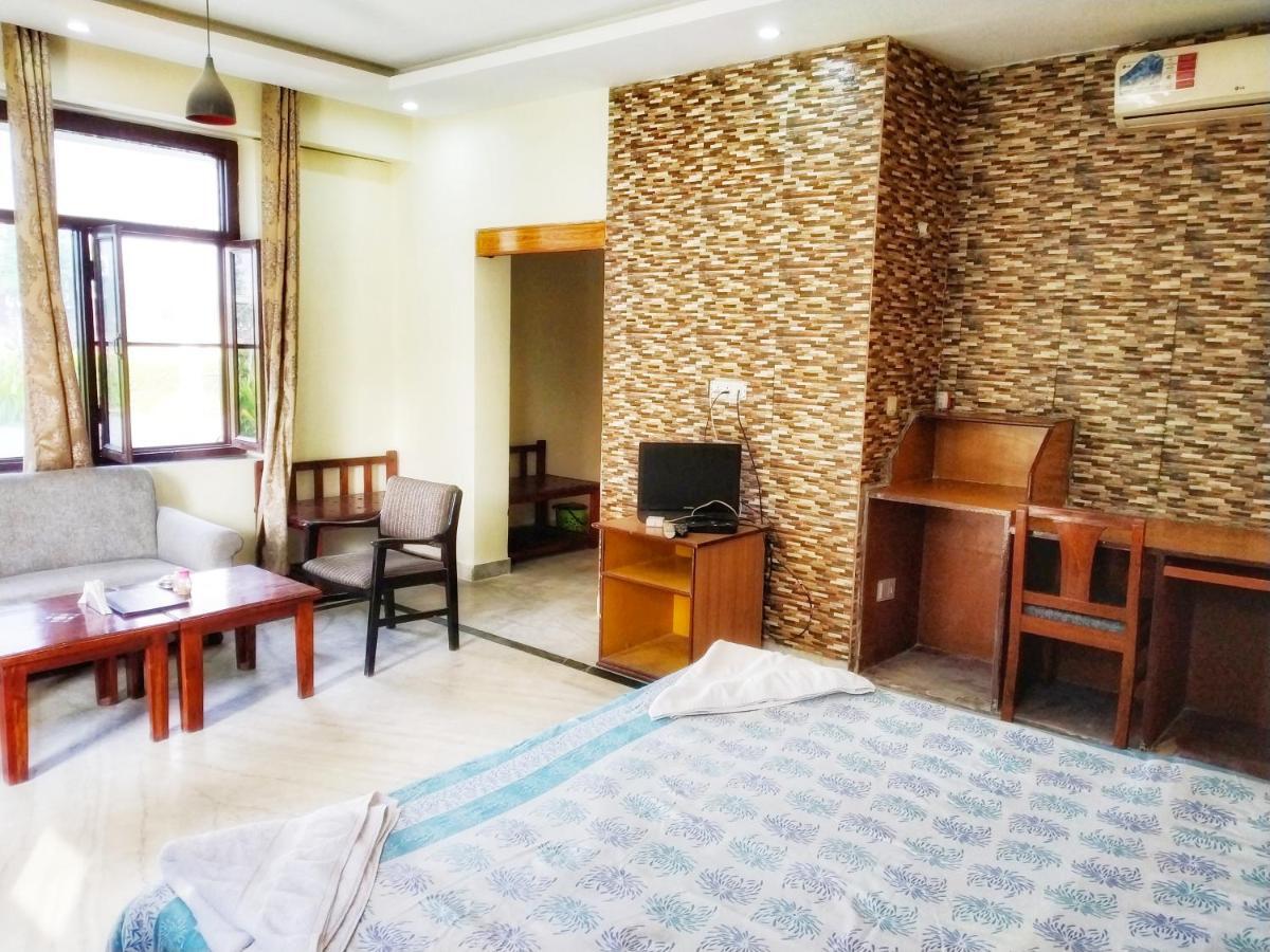 Swaraj Resorts Bharatpur Εξωτερικό φωτογραφία