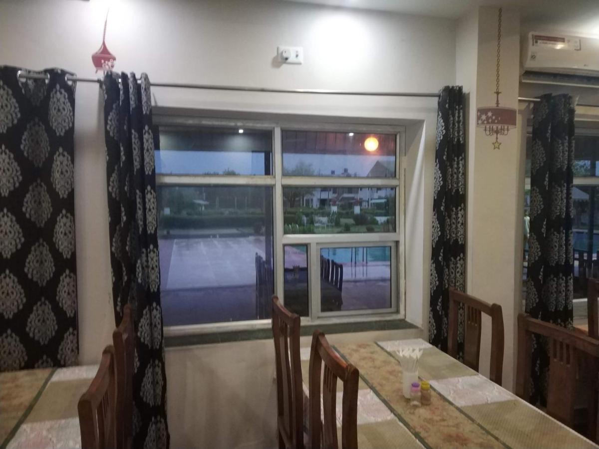 Swaraj Resorts Bharatpur Εξωτερικό φωτογραφία