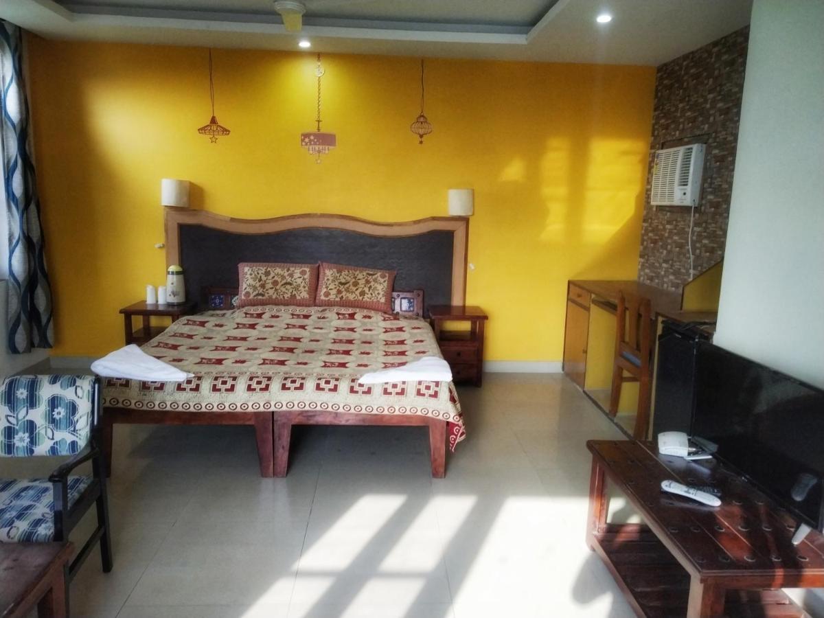 Swaraj Resorts Bharatpur Εξωτερικό φωτογραφία