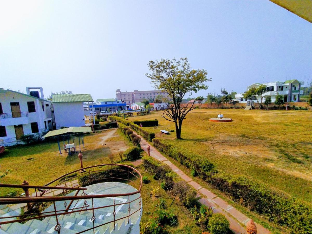 Swaraj Resorts Bharatpur Εξωτερικό φωτογραφία