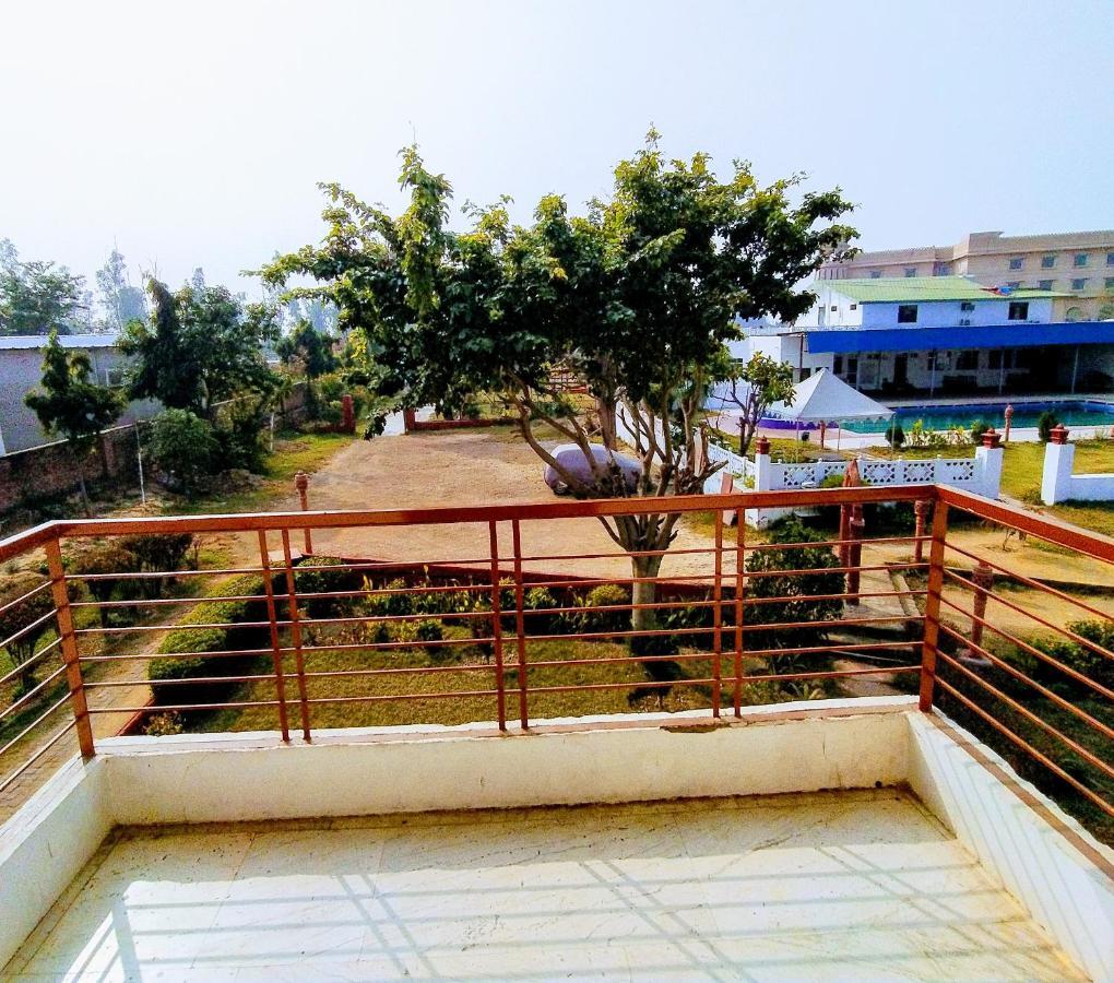 Swaraj Resorts Bharatpur Εξωτερικό φωτογραφία