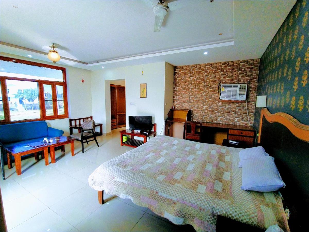 Swaraj Resorts Bharatpur Εξωτερικό φωτογραφία