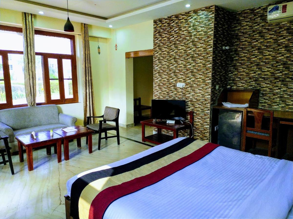 Swaraj Resorts Bharatpur Εξωτερικό φωτογραφία